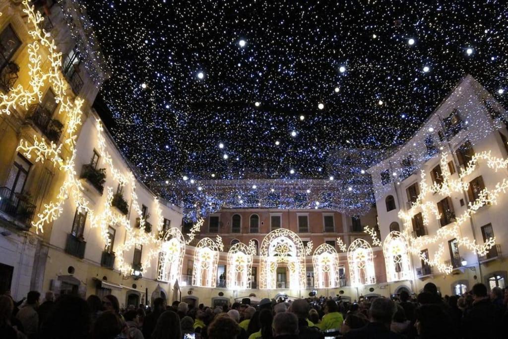 Le Stanze Di Sofia Bed & Breakfast Salerno Bagian luar foto