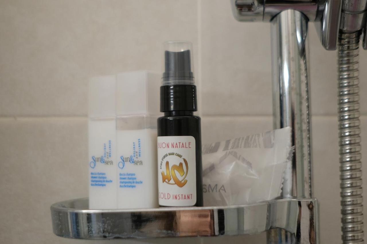 Le Stanze Di Sofia Bed & Breakfast Salerno Bagian luar foto