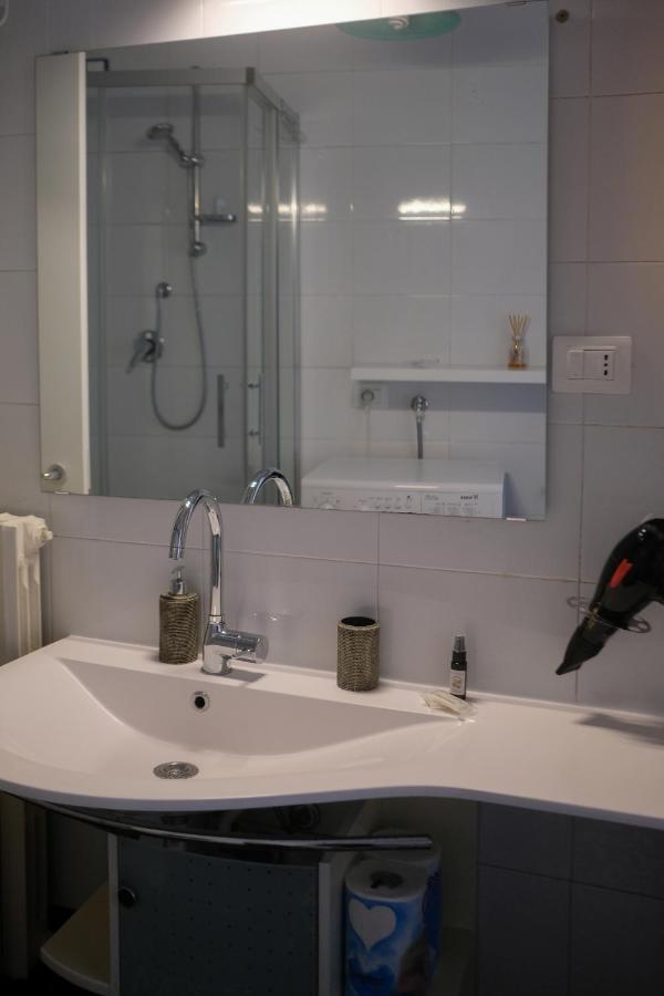 Le Stanze Di Sofia Bed & Breakfast Salerno Bagian luar foto