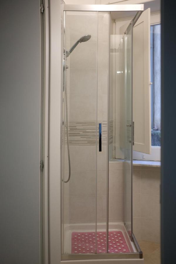 Le Stanze Di Sofia Bed & Breakfast Salerno Bagian luar foto